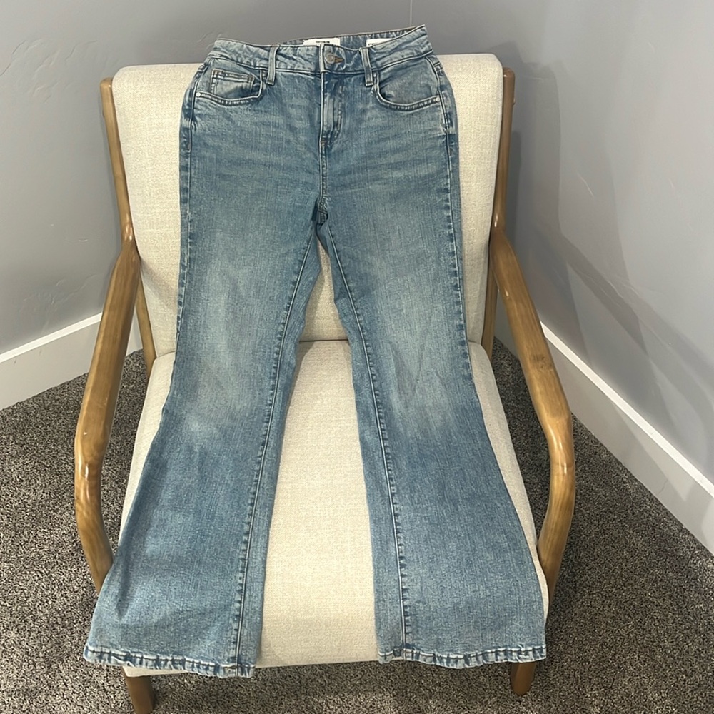 Women’s Cotton On size 4, Stretch Bootleg Jean, Like New, high waister.